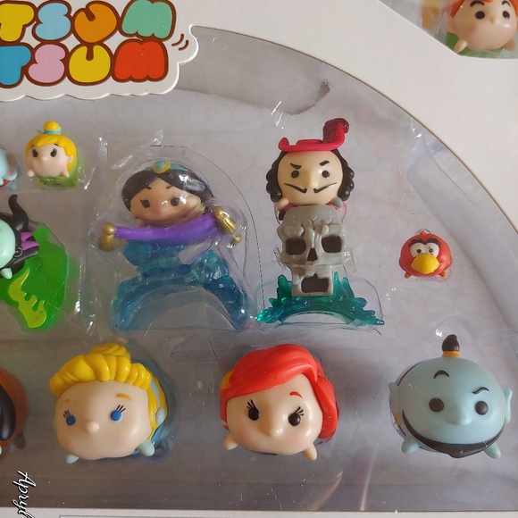 🏷Disney Tsum Tsum 24 piece figures NIB Gold - Picture 3 of 7